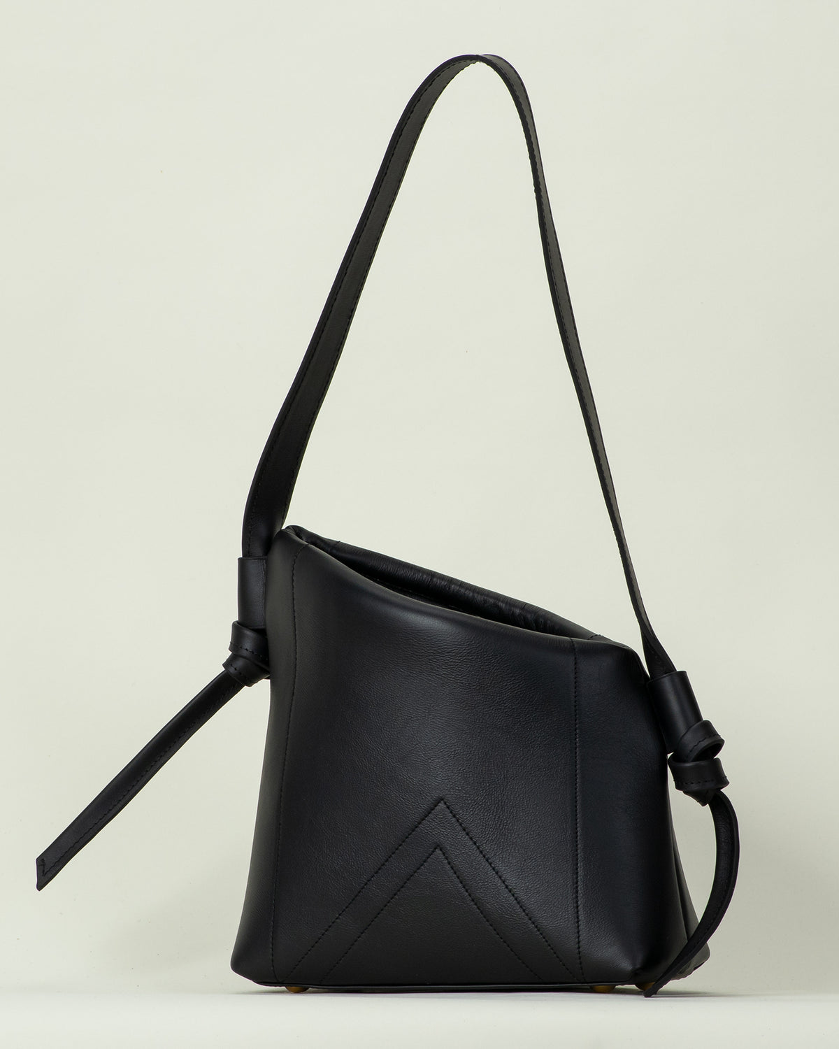 K Shoulder Bag In Black