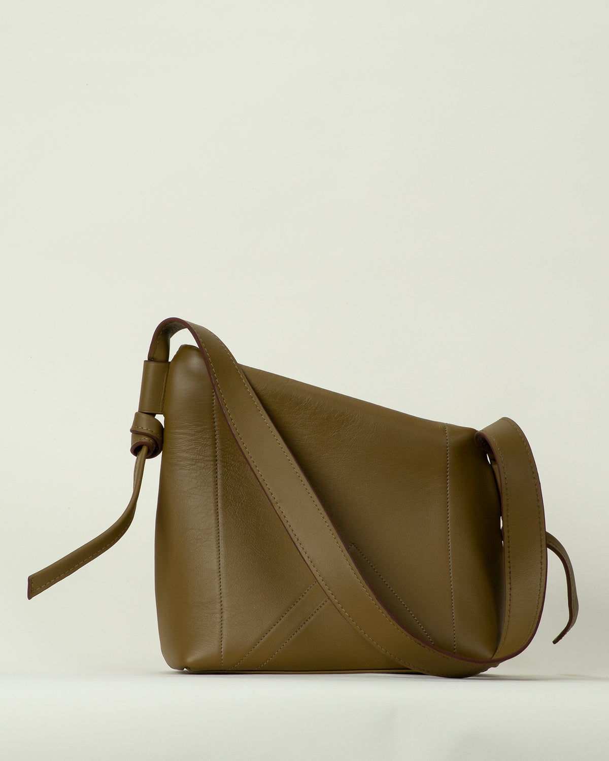 K Shoulder Bag in Clay Moss